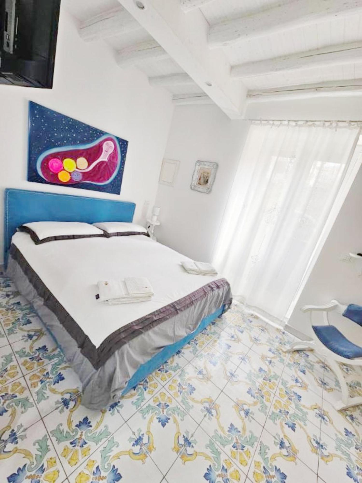 Suite And Relax Tina A 2 Passi Dal Centro E Al Foro Italico Palermo Exterior photo